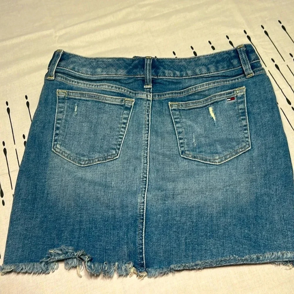 Tommy Hilfiger Slightly Distressed Jean  Mini. Denim Skirt. Size 4